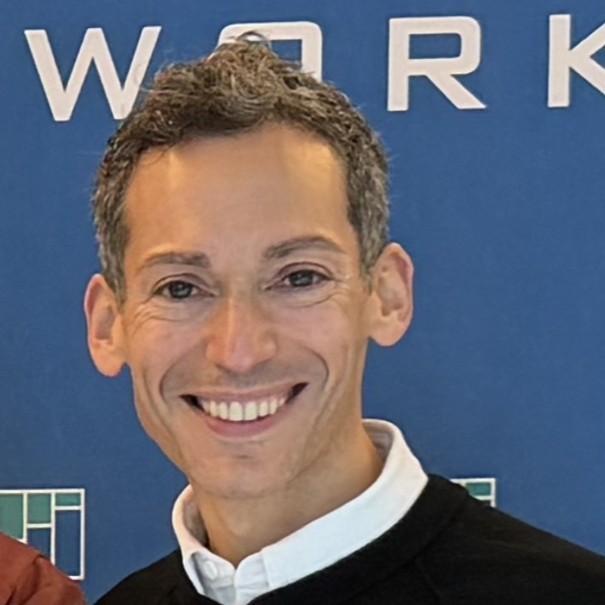 Douglas Craven headshot